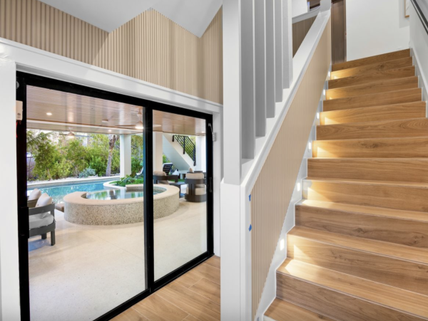Custom Luxury Home 7 minute walk to beach and South Village